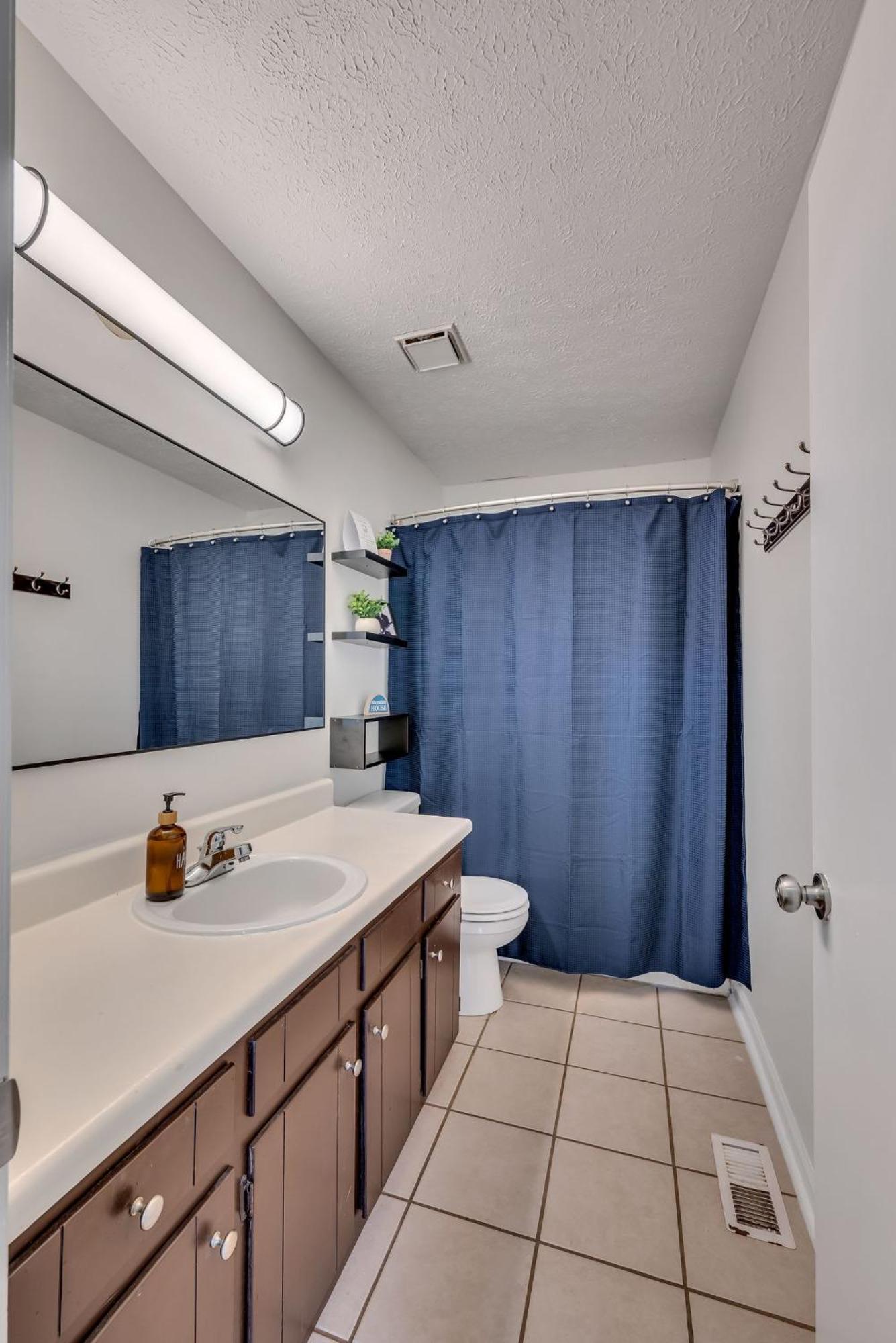 East Nash 12 Mins To Broadway Sleeps 6 Villa *